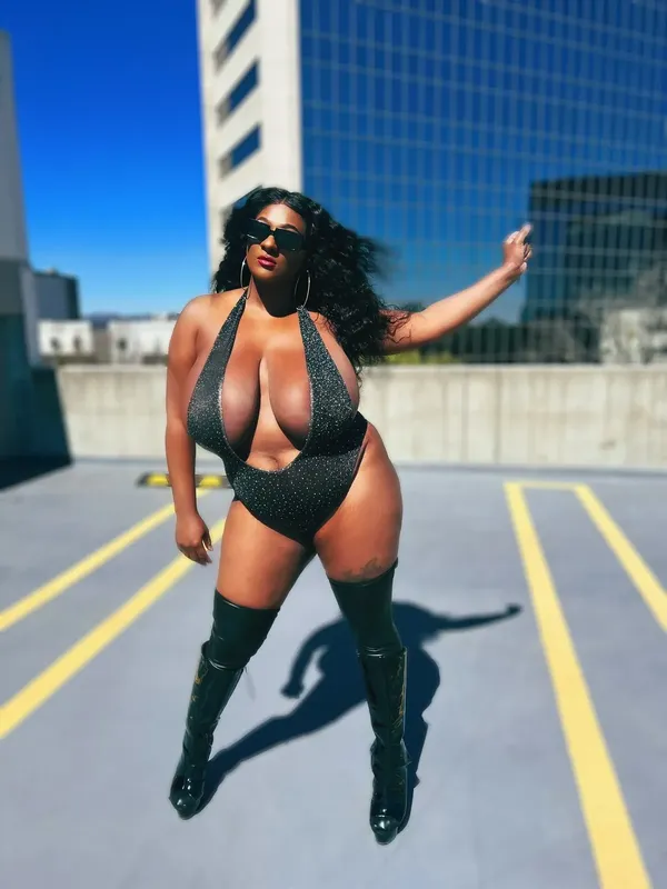 Londynn Vega's BabeWiki Profile