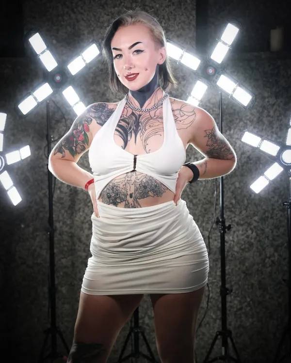 Lorelai Leigh's BabeWiki Profile