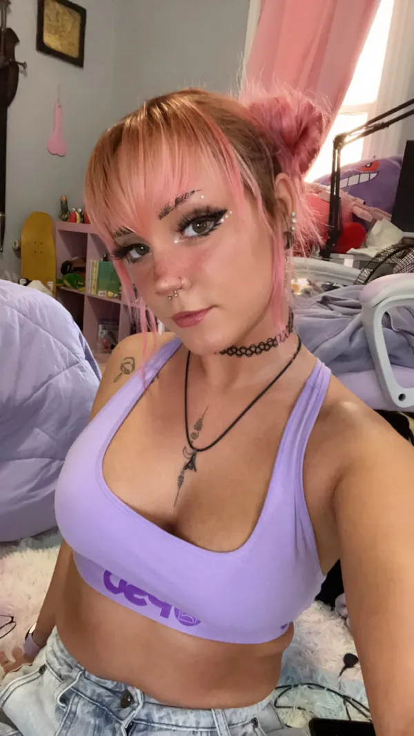 Lotus Jayne's BabeWiki Profile