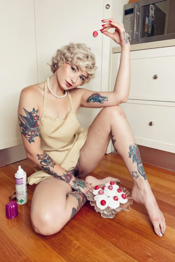 Louisa Wood's photo 7