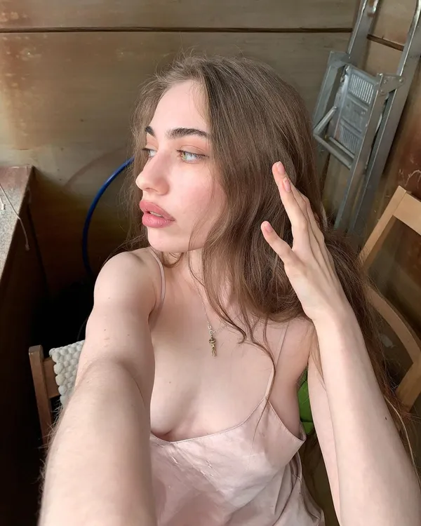 LoveCatsMew's BabeWiki Profile