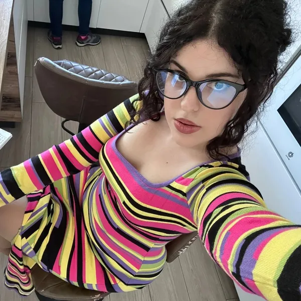 lovelyirene's photo 7