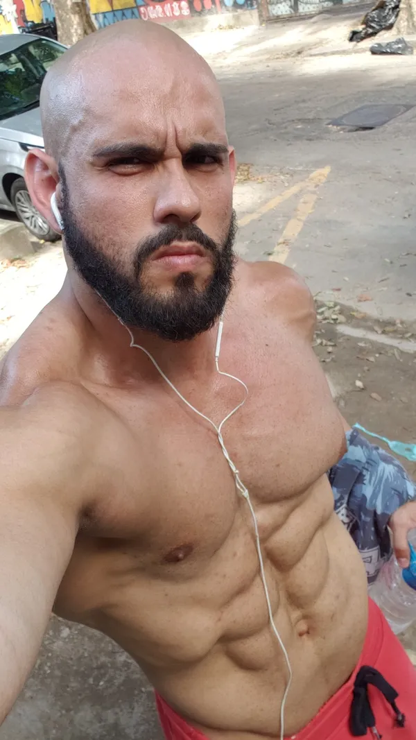 Lucas Alencar's BabeWiki Profile