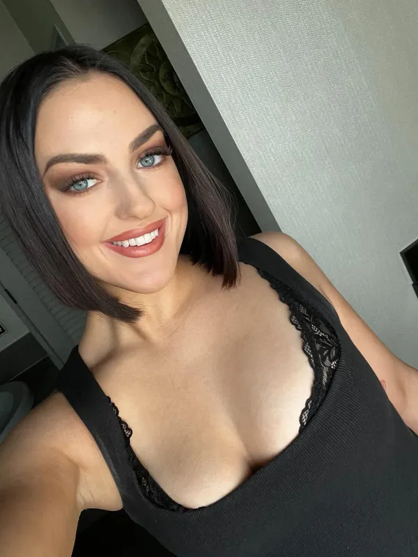 Lucy Lotus's photo 2