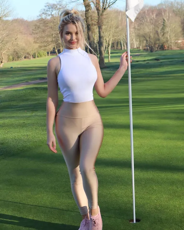 Lucy Robson's photo 5