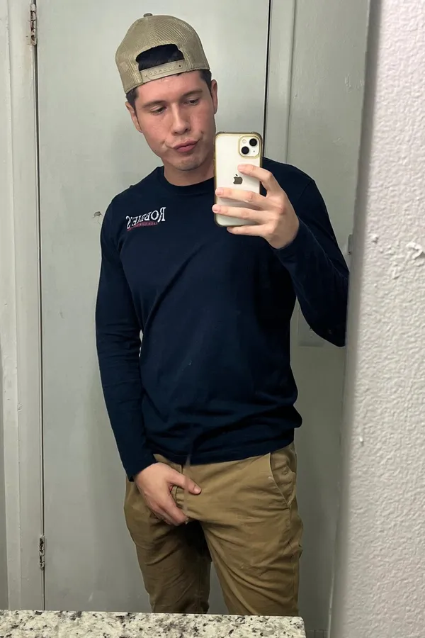 Luka Hardon's BabeWiki Profile