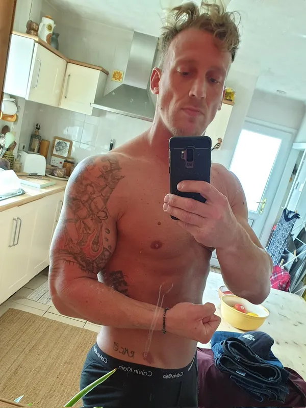 Luke Hardy's photo 8