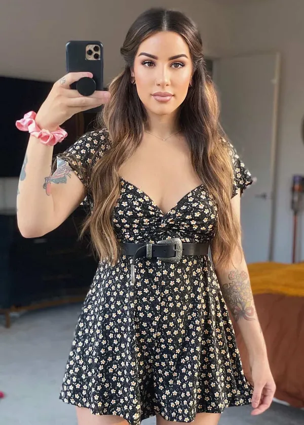 Lunalovebad's BabeWiki Profile