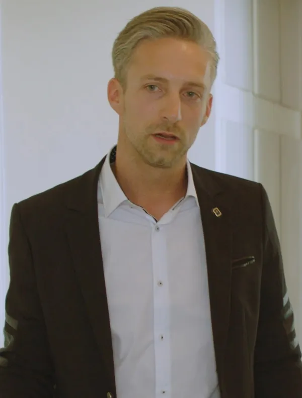 Lutro Steel's BabeWiki Profile