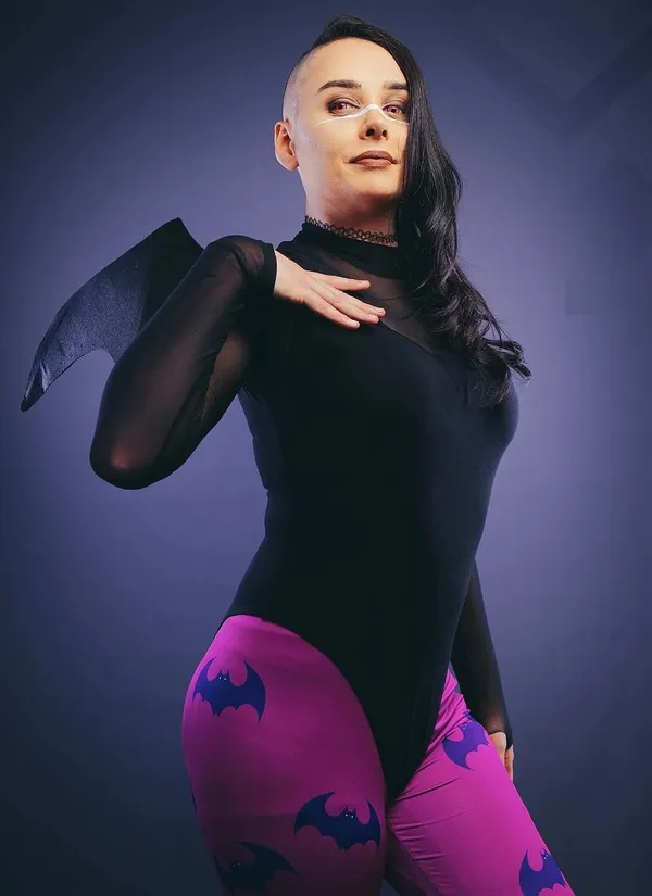 Mackenzie Waddilove's BabeWiki Profile