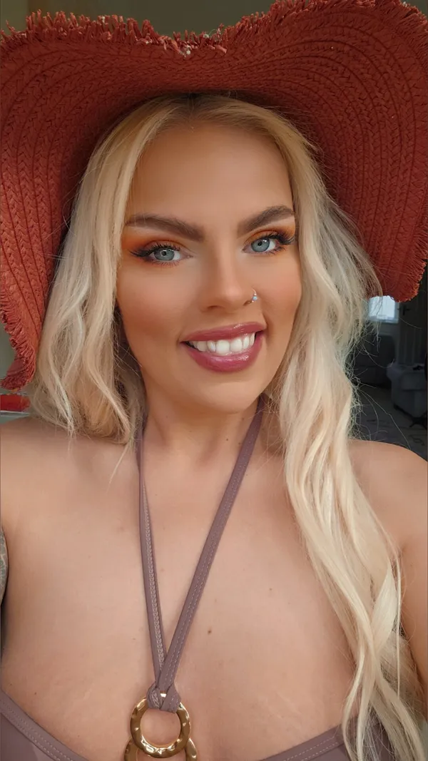 Maddie Peach's BabeWiki Profile