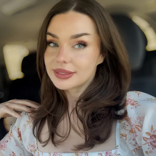 Maddie Wren's BabeWiki Profile