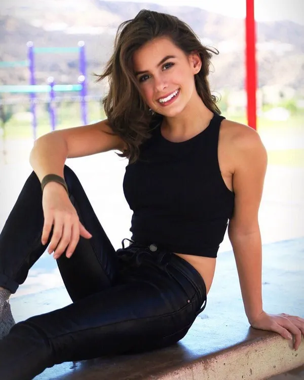 Madisyn Shipman's photo 5