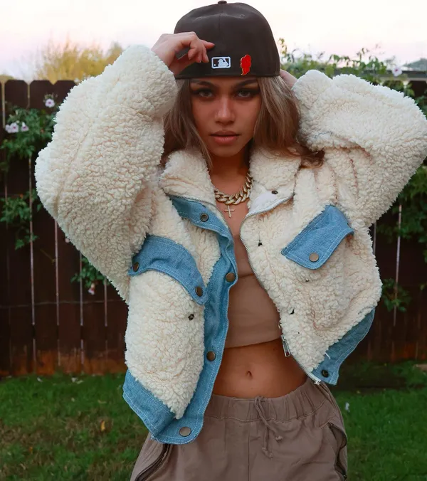 Maile Hammahz's photo 6