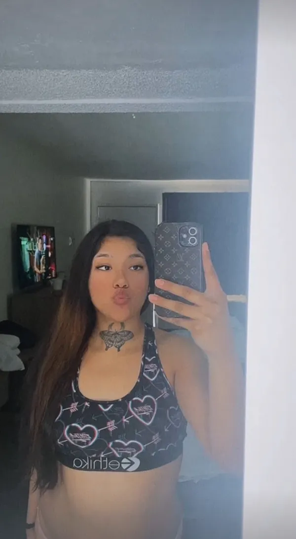 mami.picosa's BabeWiki Profile