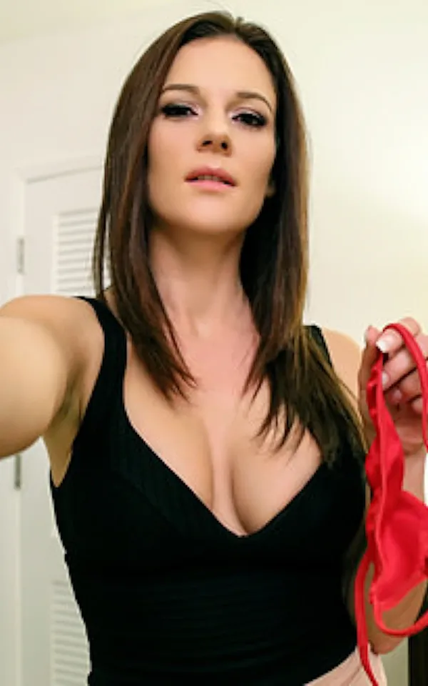 Mandy Flores's BabeWiki Profile