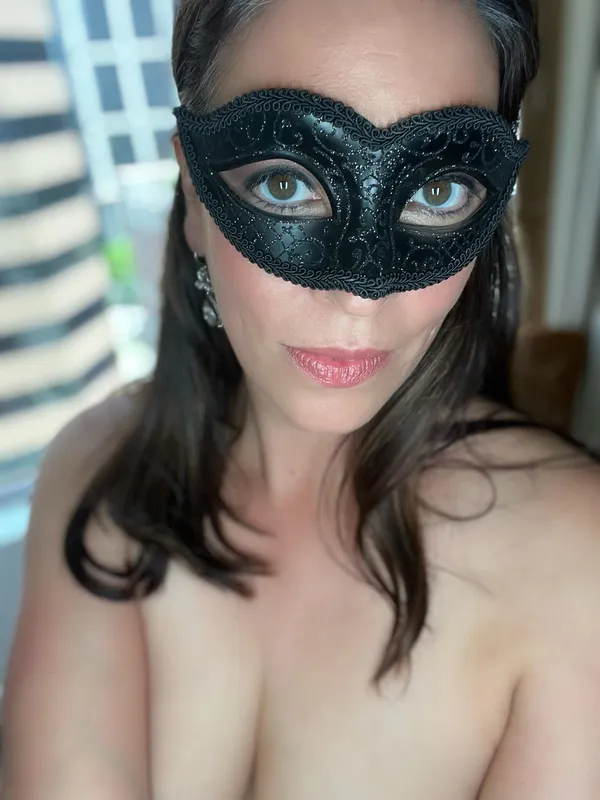 Mandy Mileena's BabeWiki Profile