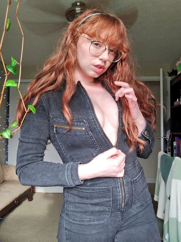 MandyFrizzle's photo 9