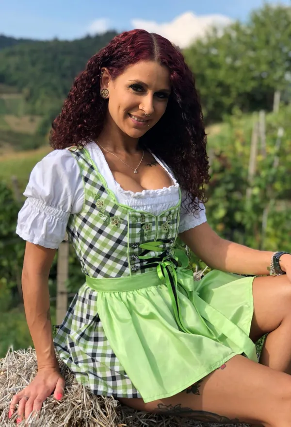 Mara Martinez's photo 3