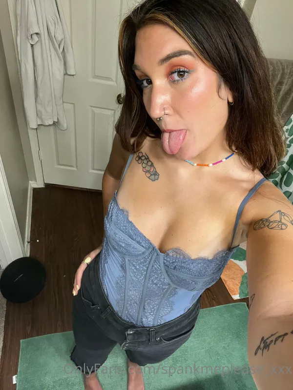 Margo Faye's BabeWiki Profile