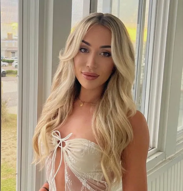 Margotnotrobbie's photo 4