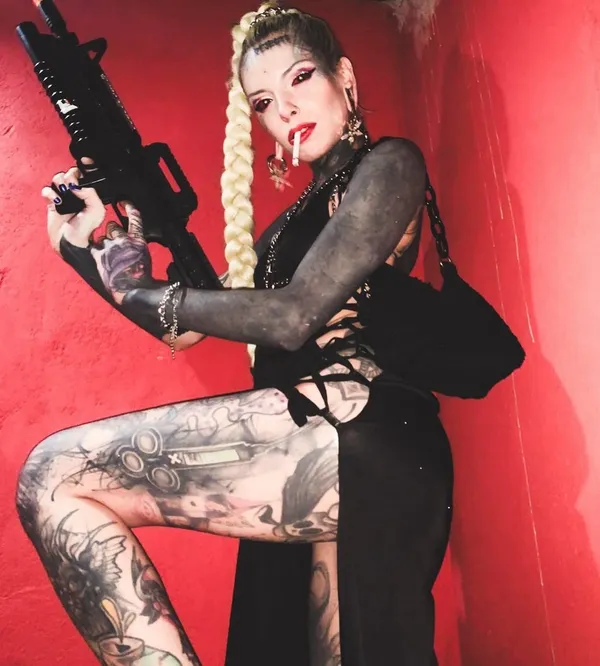 Mari Zombie's photo 3