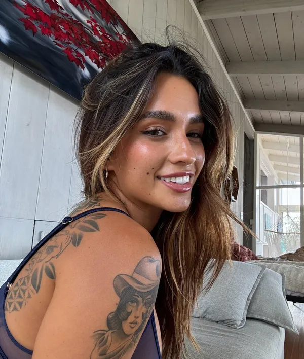 Mariah Casillas's photo 10