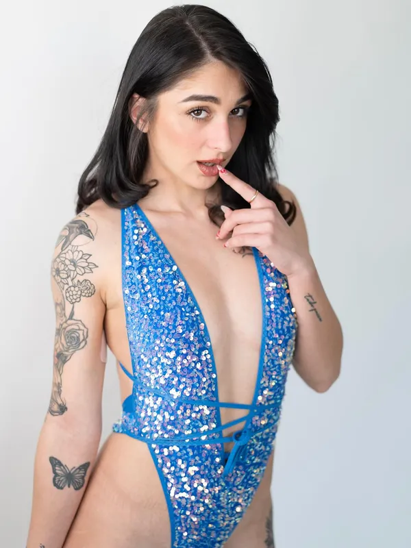 Marisa Leone's BabeWiki Profile