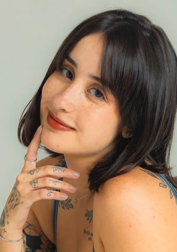 Martina Oliveira's BabeWiki Profile