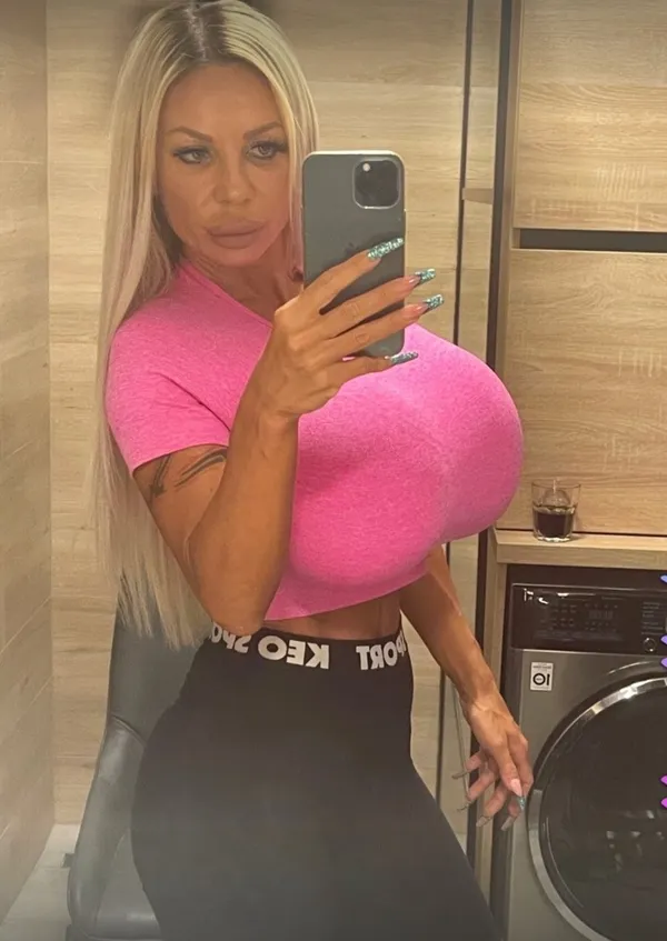 Mary Madison's photo 7