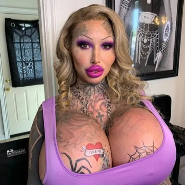 Mary Magdalene's photo 3