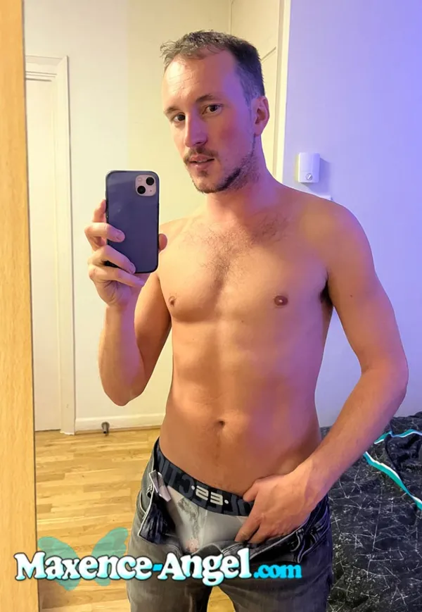 Maxence Angel's BabeWiki Profile