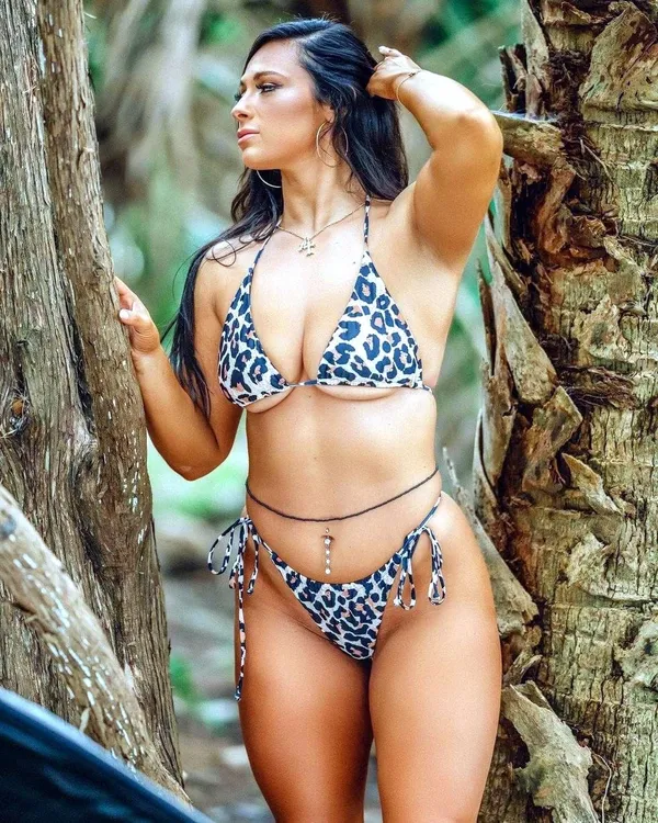 Megan Doheny's photo 7