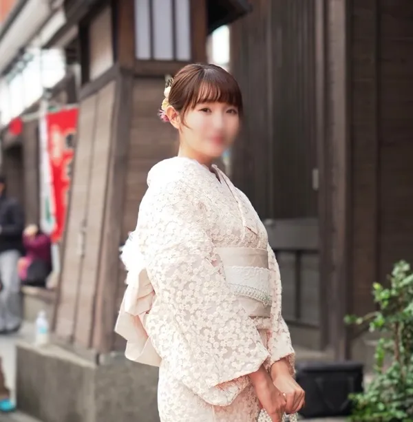 Mei Fujisaki's BabeWiki Profile