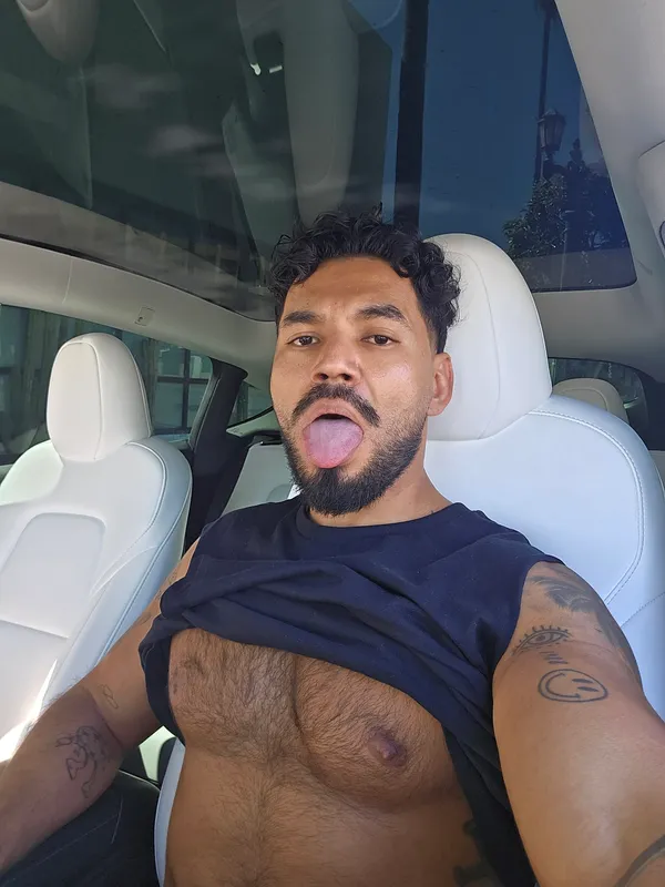 Mel Pineda's photo 3