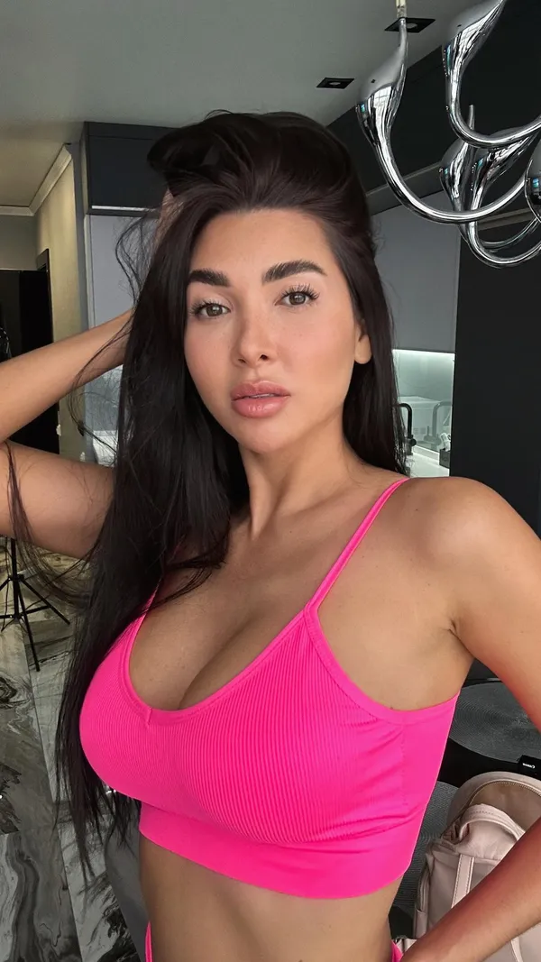 Melanie Queen's photo 4