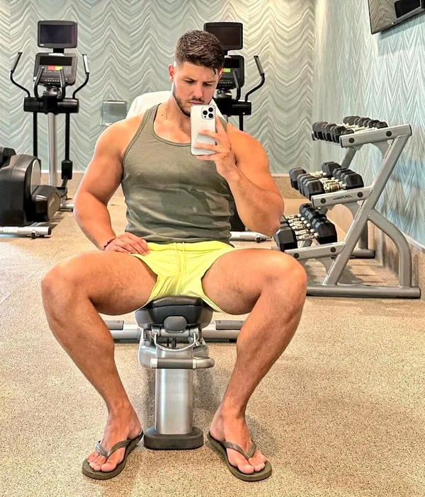 menfeetlover's BabeWiki Profile