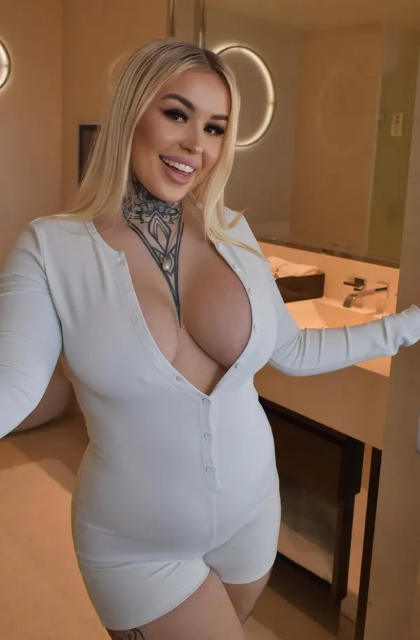 Mercedes Gray's BabeWiki Profile