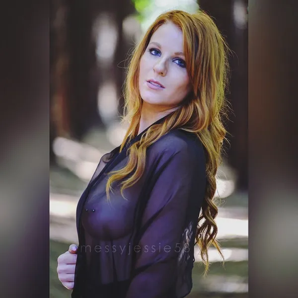 Messy Jessie's photo 4