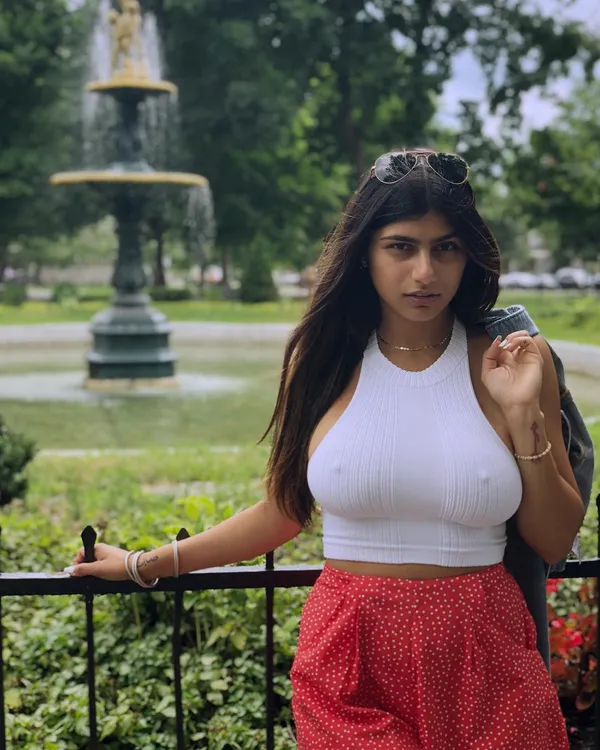 Mia Khalifa's photo 8