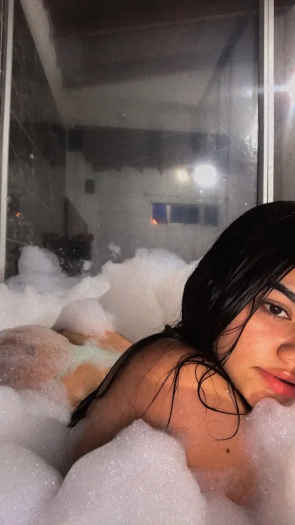 Mia Montielth's photo 5