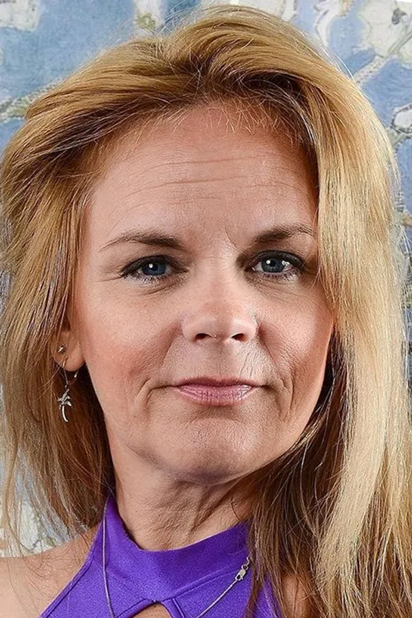 Micky Lynn's photo 4