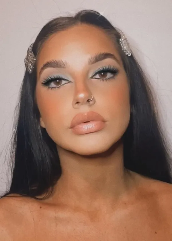 Mikayla Henry's photo 5