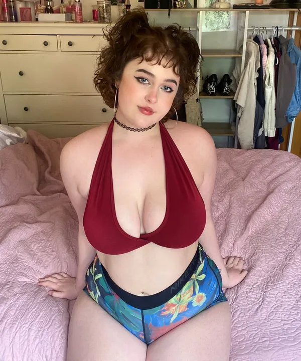 Mila Bloom's BabeWiki Profile