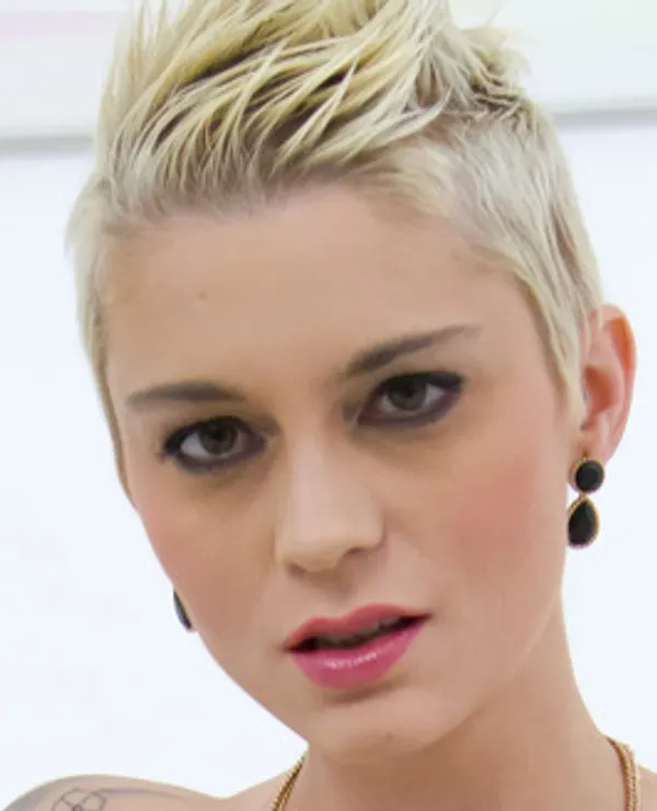 Mila Milan's photo 5