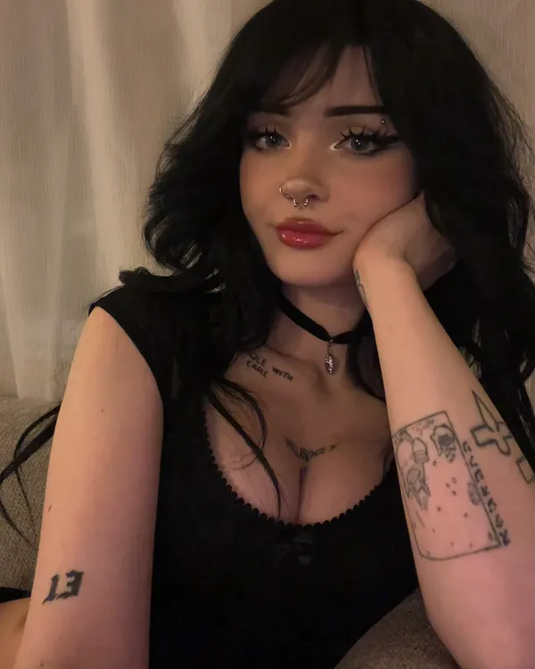 milkgore's BabeWiki Profile