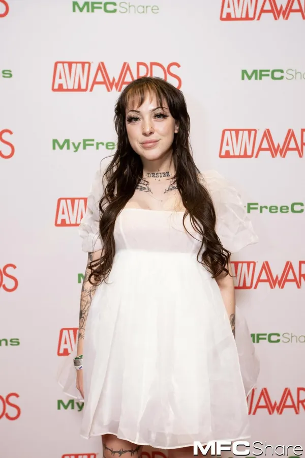 Millie Millz's photo 4