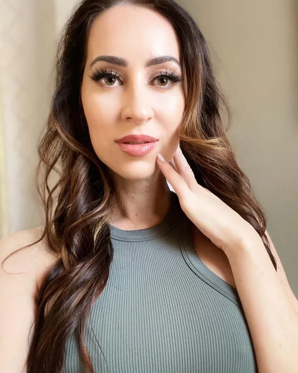 Mina Thorne's photo 4