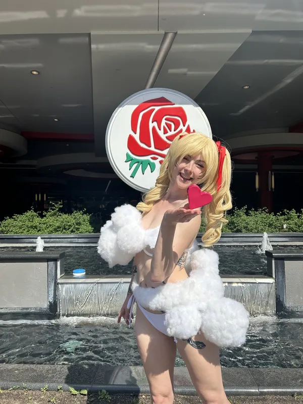 MindyKitten's photo 4