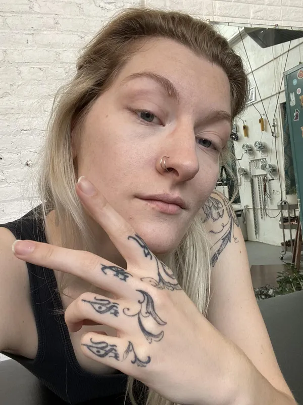 Miss Adah Vonn's photo 3